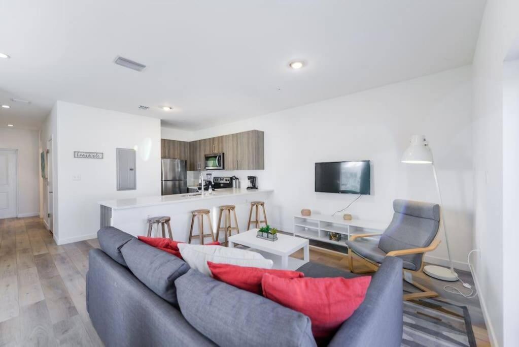 Amazing Town House 15 Min From The Beach Wfree Parking Villa Miami Dış mekan fotoğraf
